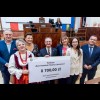  Wręczone czeki dla Kół Gospodyń Wiejskich. fot. Tomasz Żak / UMWS 