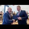  Przekazanie umówy partnerskich i porozumień o współpracy. fot. Tomasz Żaki / UMWS 