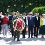 Złożenie kwiatów na Placu Powstań Śląskich w Parku Śląskim. fot. Patryk Pyrlik / UMWS