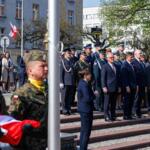  Uroczyste podniesienie flagi państwowej na placu Bolesława Chrobrego w Katowicach. fot. Andrzej Grygiel / UMWS