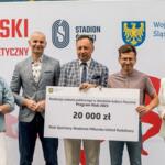 Wręczone czeków w ramach PROGRAMU KLUB. fot. Tomasz Żak / UMWS