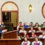 Wręczenie czeków - wspierania rozwoju gospodyń wiejskich. fot. Tomasz Żak / UMWS